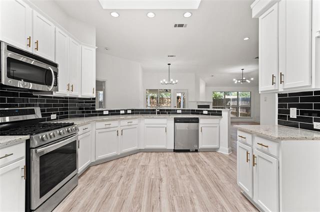 Building Photo - 5919 Vista Glen Ln