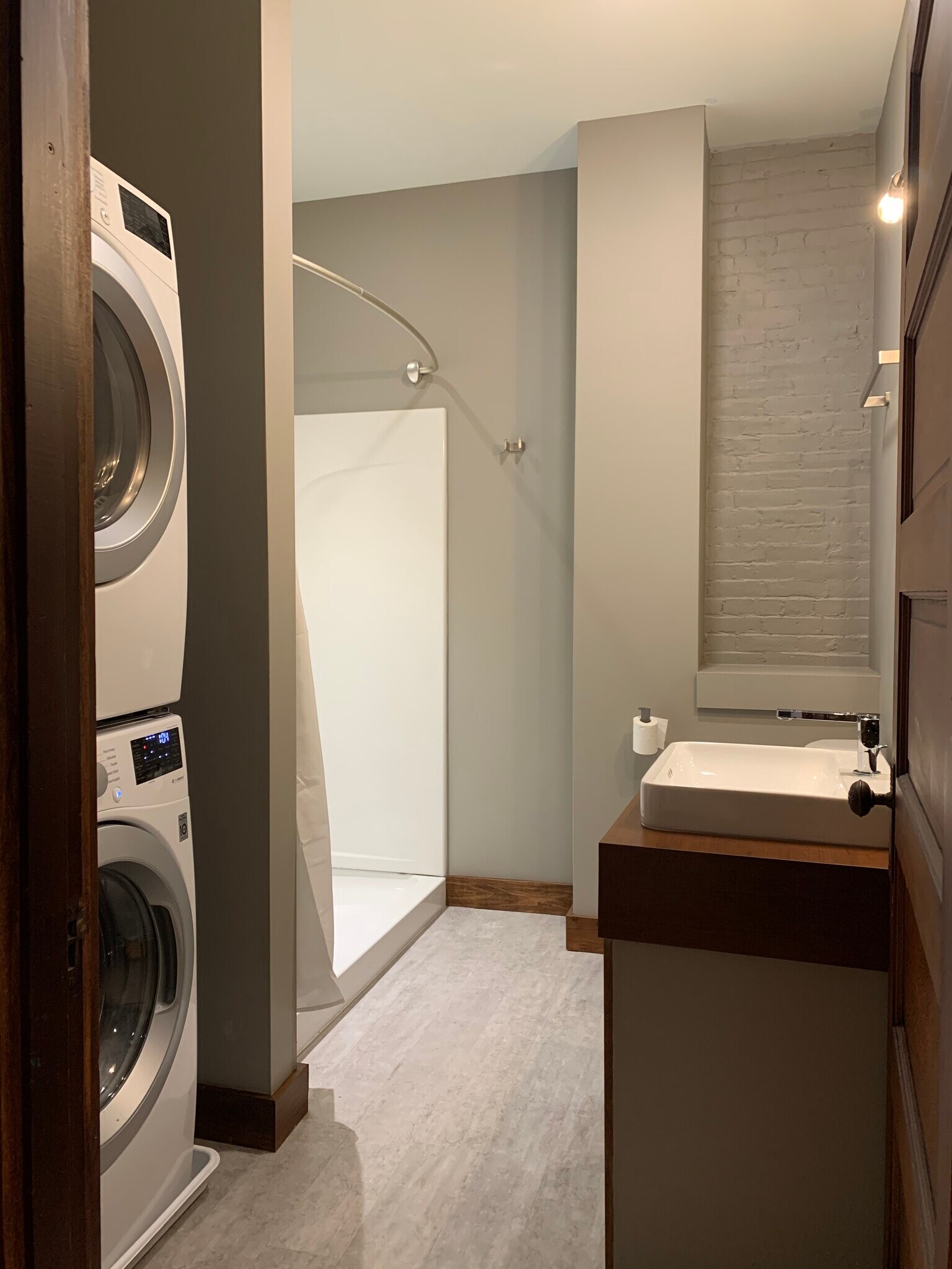 Building Photo - 223 Lisbon St