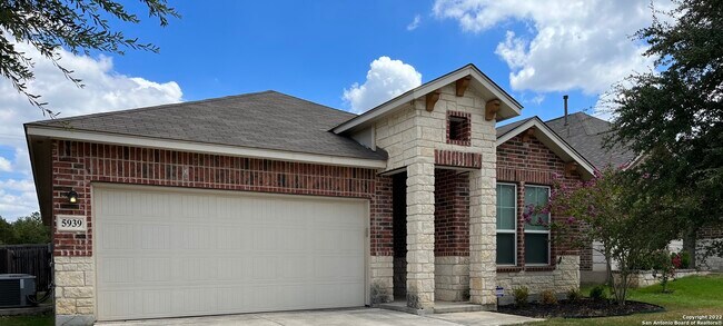 Building Photo - 5939 Akin Song