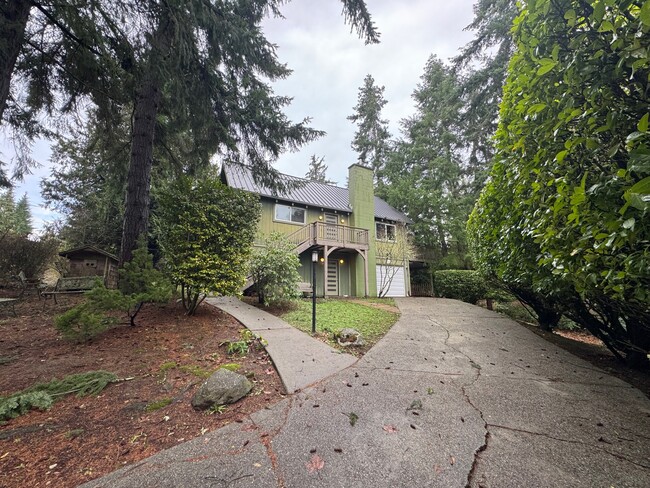 Building Photo - 11022 Palisades Ave SW