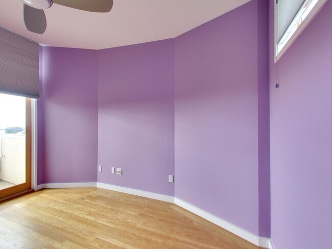 Building Photo - Stunning 4BR/3BA Home with Office, Laundry...