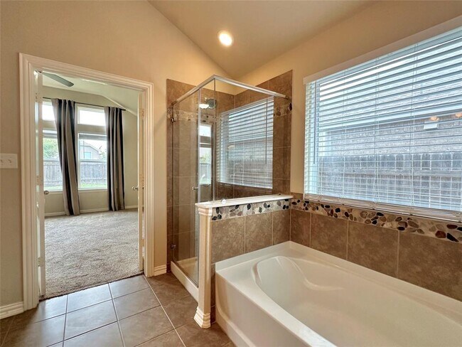 Building Photo - 8250 Arezzo Dr