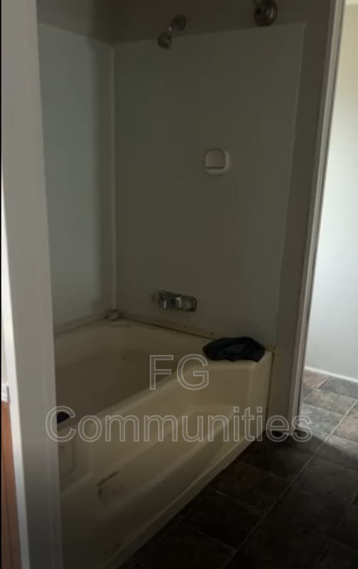 Building Photo - 1535 Race Path Church Rd