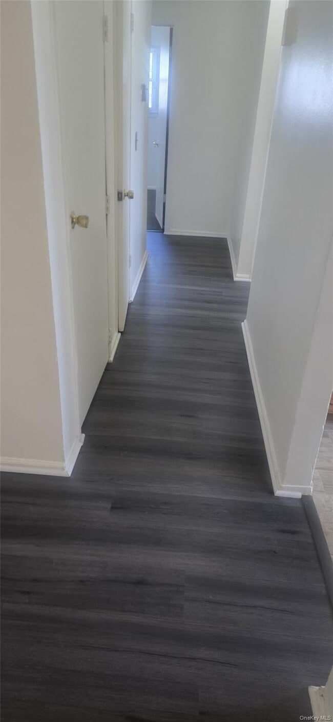 Building Photo - 3 North Dr