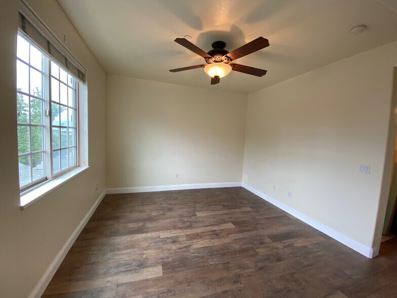 Building Photo - 209 N 1200 W