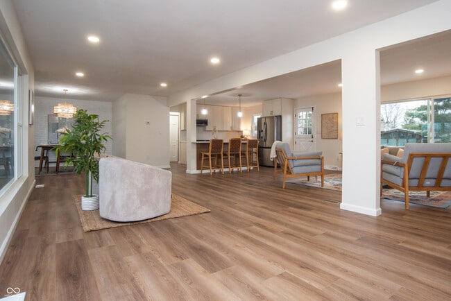 Building Photo - 6337 Cardinal Ln