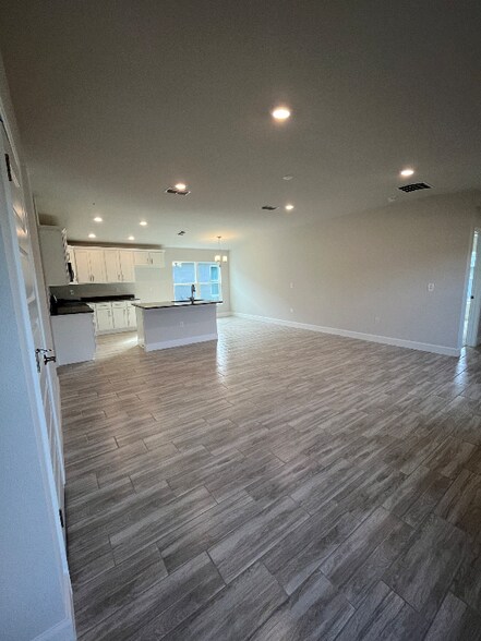 Building Photo - 36132 Trinity Glade Rd