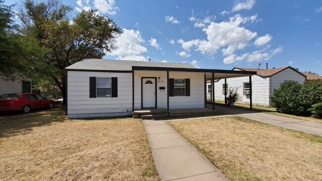 Building Photo - 3-2 in Southlawn!