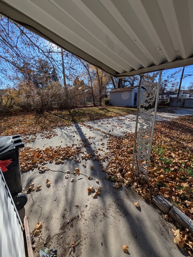 Building Photo - 225 N Main St