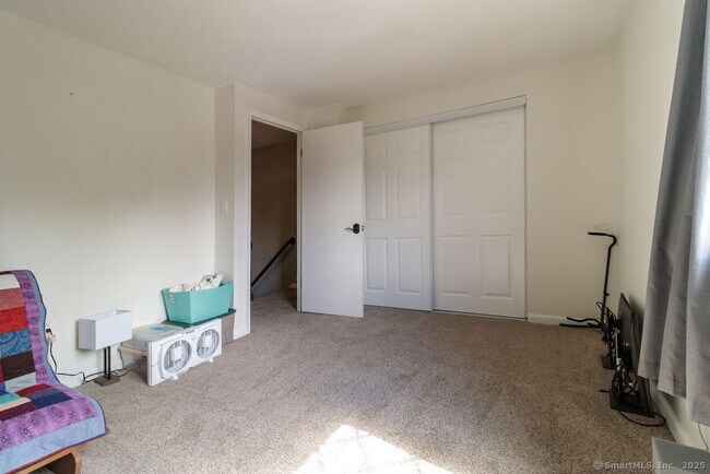 Building Photo - 406 Cedar Hollow Dr
