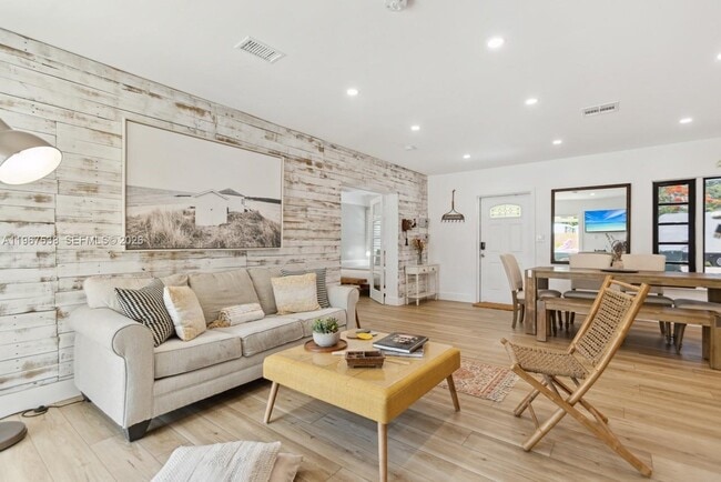 Building Photo - 1512 NW 4th Ave