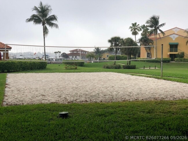 Building Photo - 167 Yacht Club Way