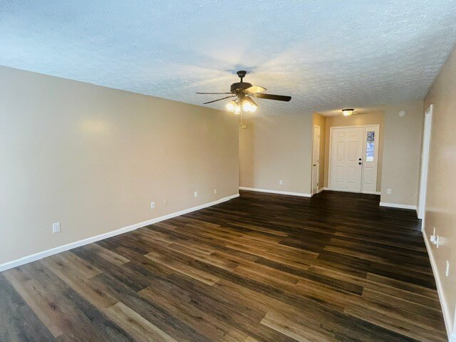 Building Photo - 203 Devonshire Dr
