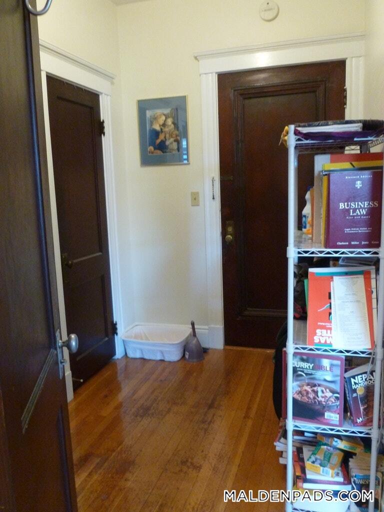 Building Photo - 17-19-19 Washington St S