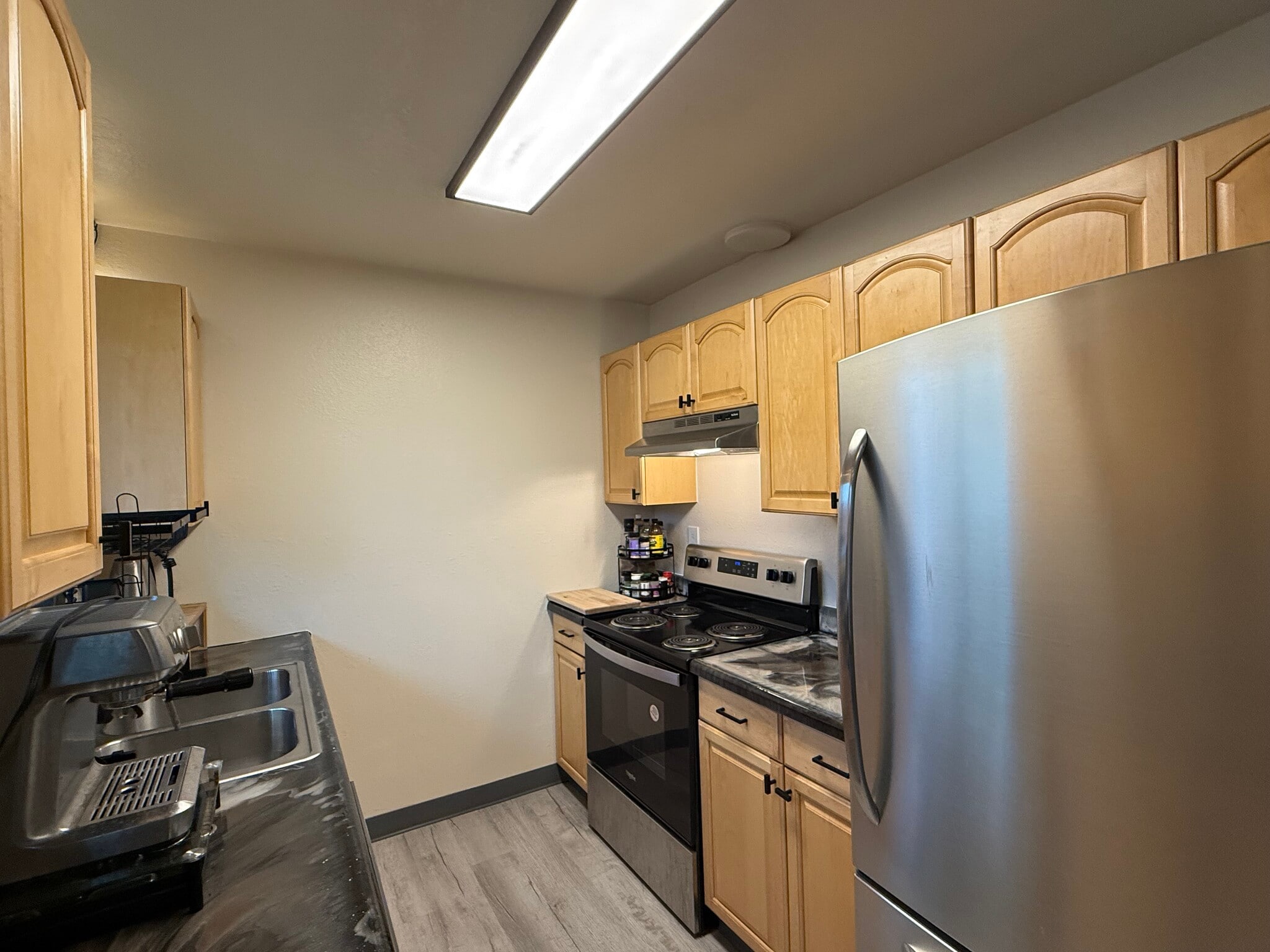 Building Photo - 1117 Karluk St