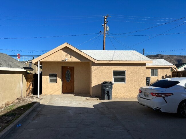 Primary Photo - 309 E F St