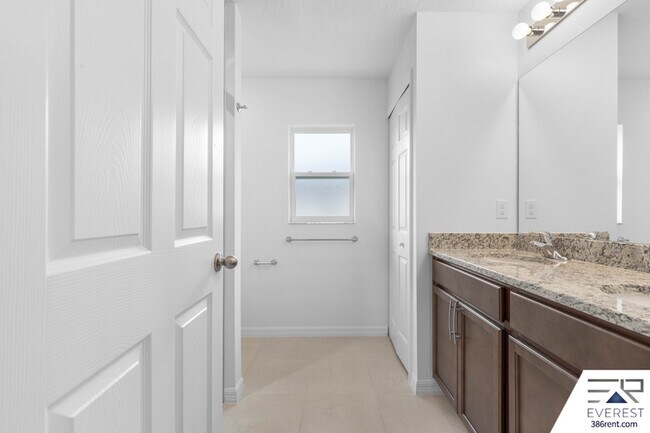 Building Photo - 6 Sellner Pl