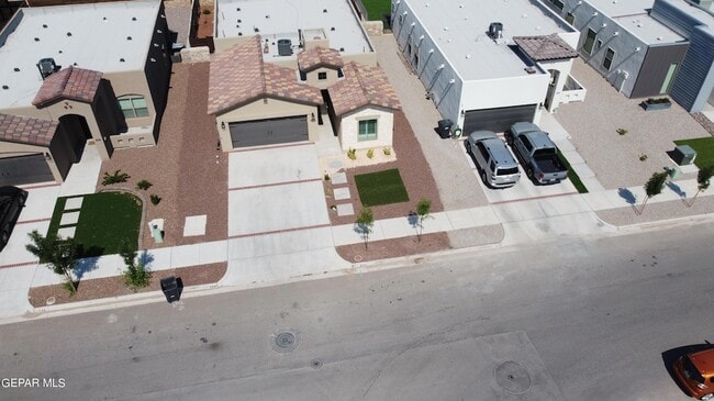 Building Photo - 509 Cedarwood Ave