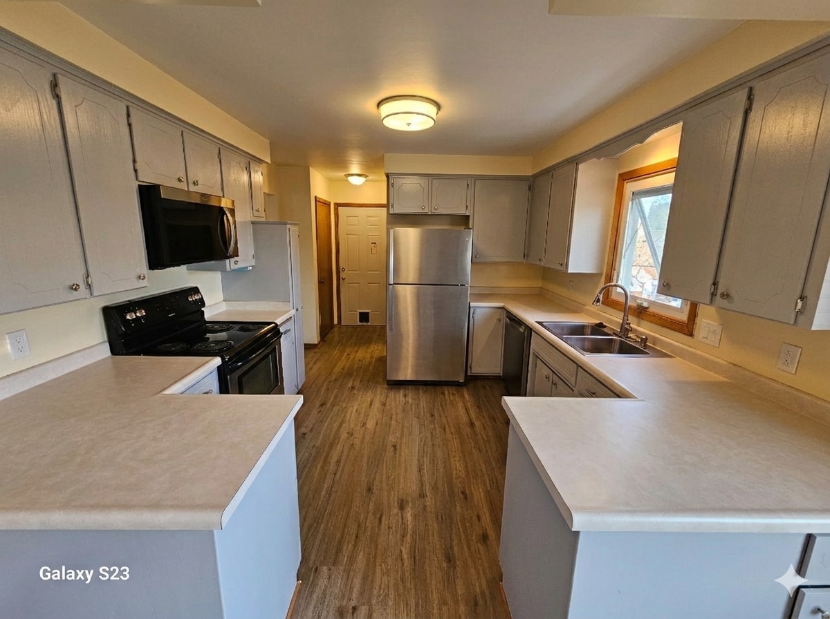 Building Photo - 2408 22nd St NW