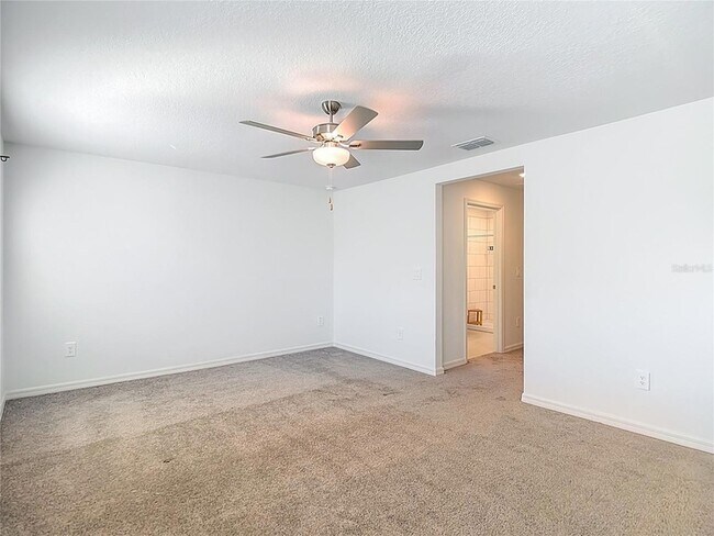 Building Photo - 6170 Shiner St