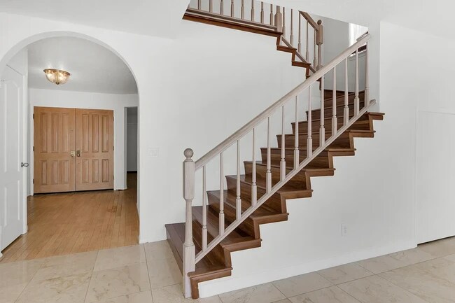 Building Photo - 12021 Falcon Crest Way