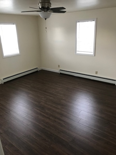 Building Photo - 1657 Green Bay St