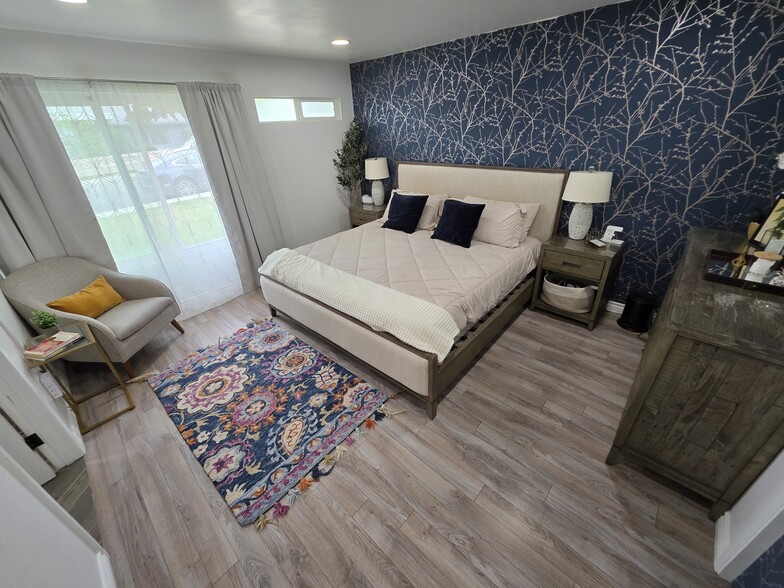 Building Photo - 6097 Charae St