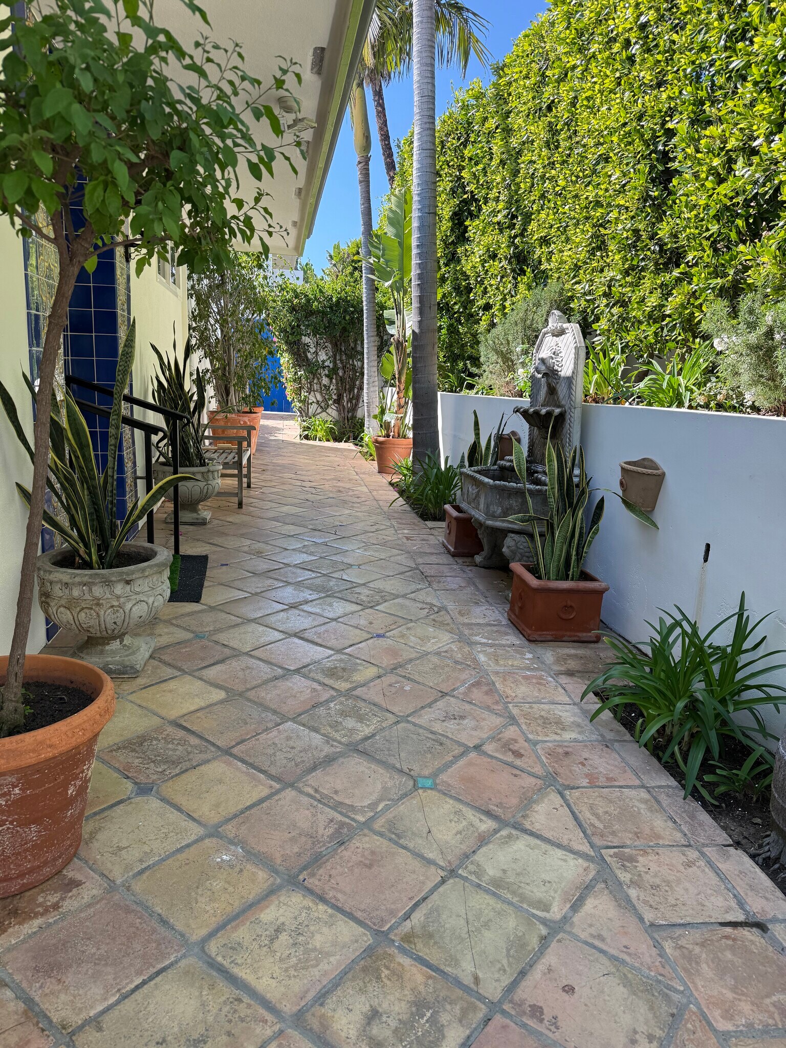 Private Entrance Patio - 18139 Coastline Dr