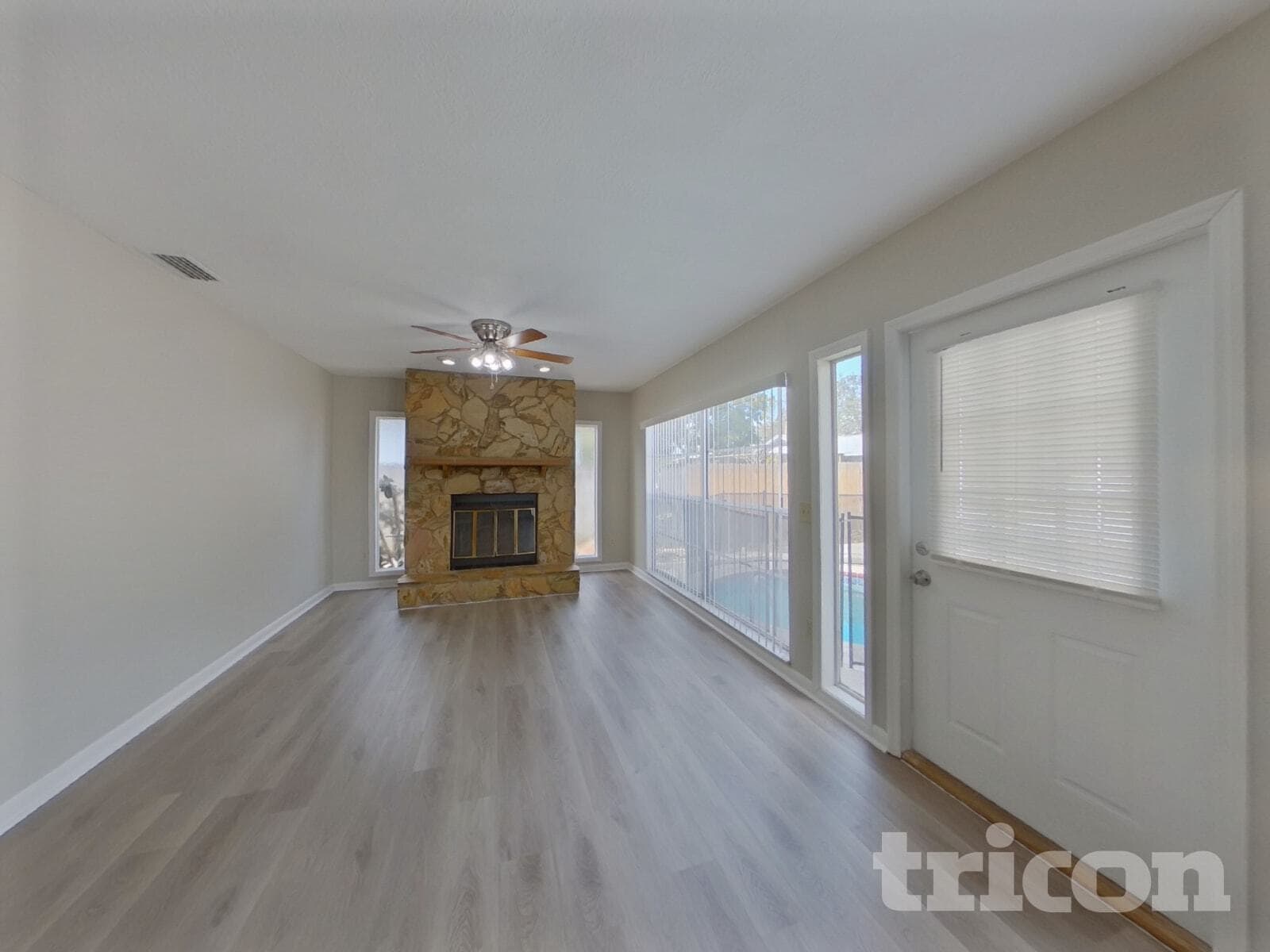 Building Photo - 2290 Colonial Dr