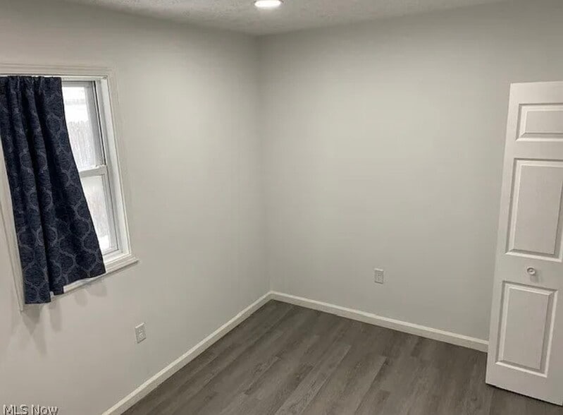 Building Photo - 3442 Albany Ave