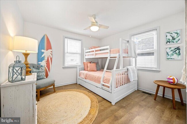 Building Photo - 208 N Lancaster Ave