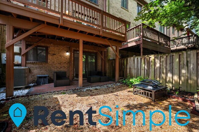 Building Photo - 2964 Borge St
