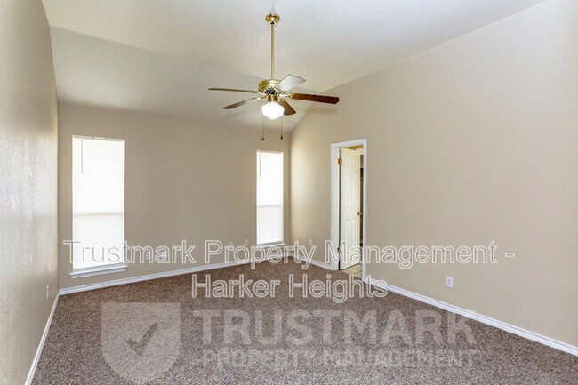 Building Photo - 505 Chickasaw Dr