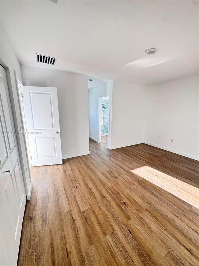 Building Photo - 18395 SW 103rd Ct