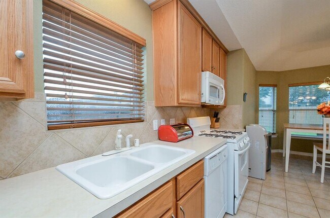 Building Photo - 20203 Goss Hollow Ln