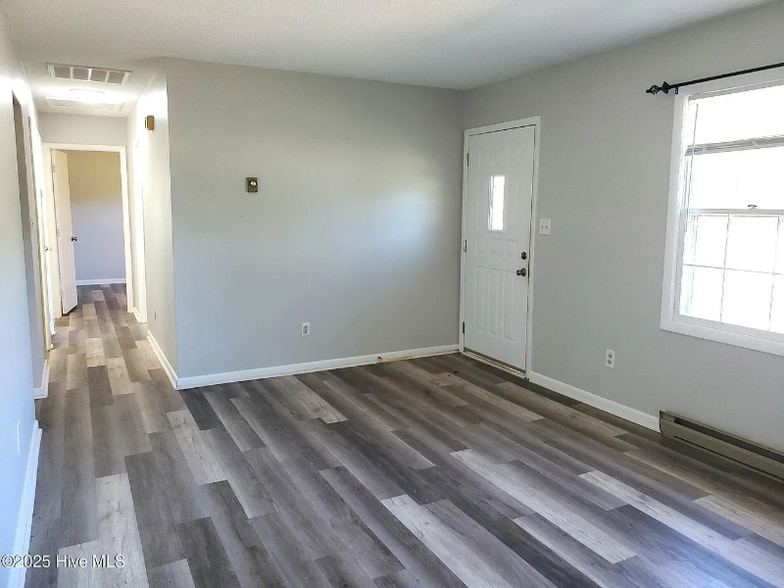 Building Photo - 305 Rhode Island Ave