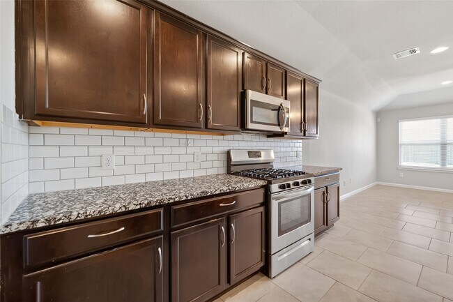 Building Photo - 3015 Lightles Manor Ct