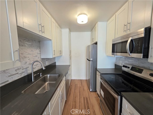 Building Photo - 5460 White Oak Ave