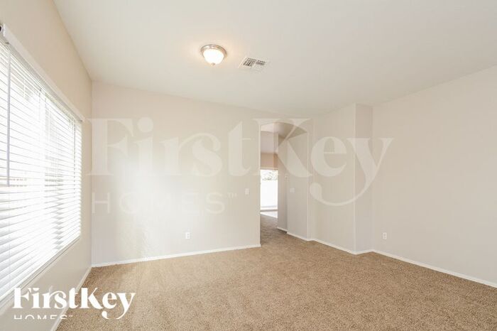 Building Photo - 11614 W Harrison St