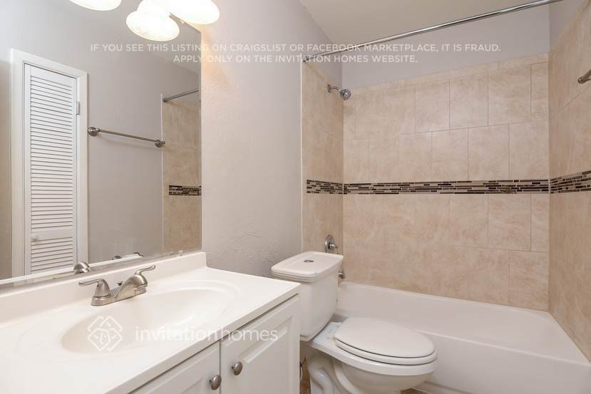 Building Photo - 3704 N Clearfield Ave