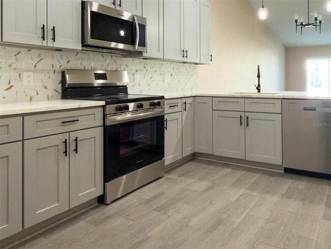 Building Photo - 11154 Pendleton Ave