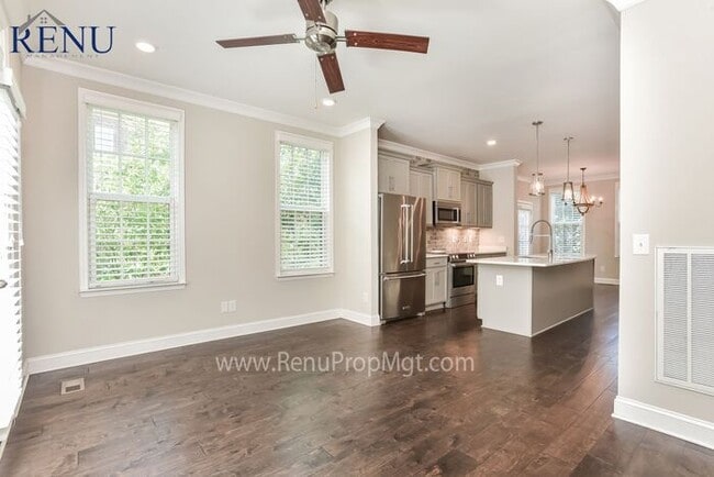 Building Photo - 3153 Long Blvd