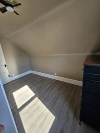 Building Photo - 408 Woodbine St