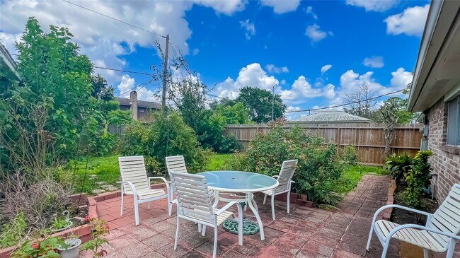 Building Photo - 9206 Hendon Ln