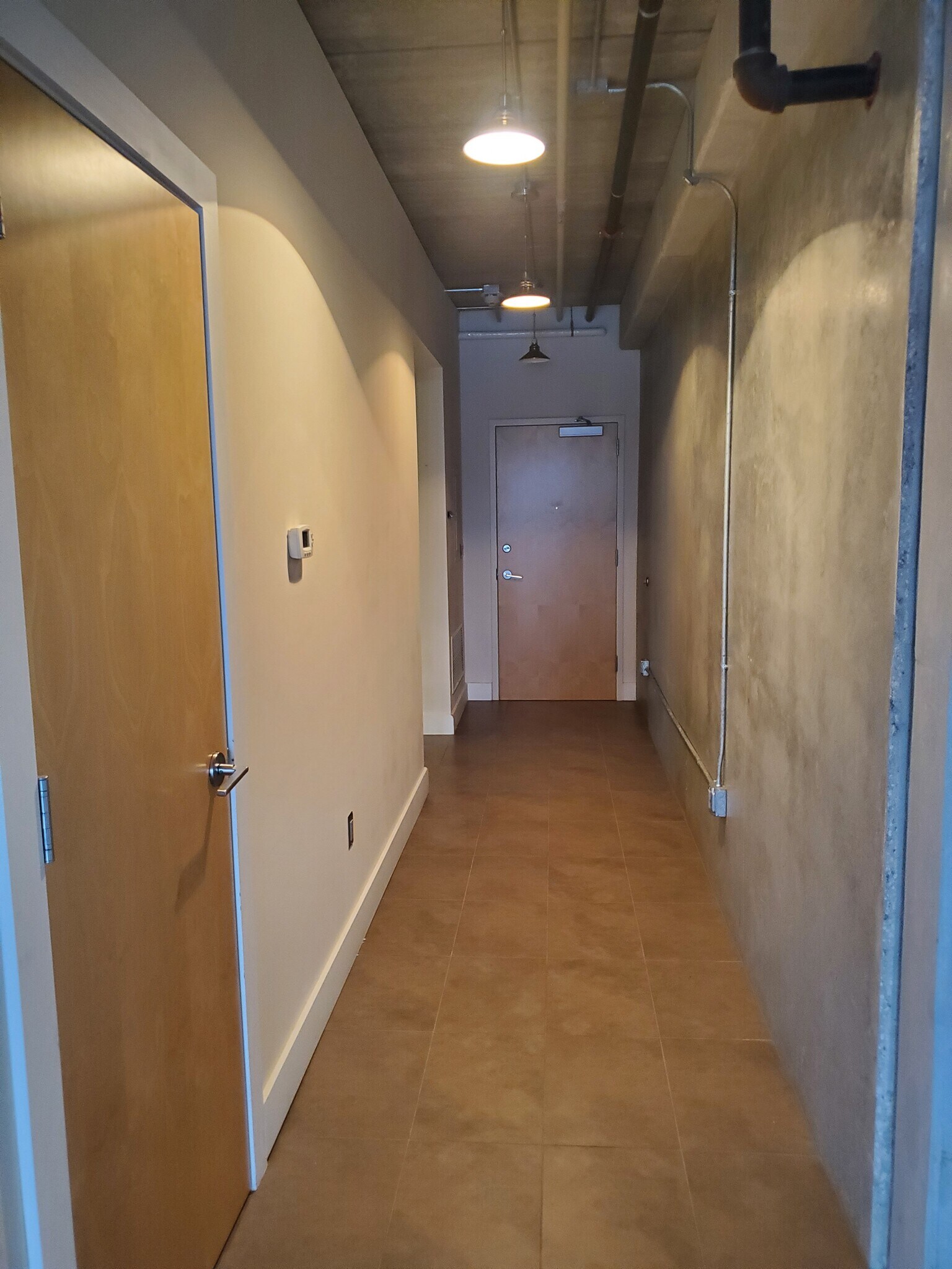 Building Photo - 309 E 5th St