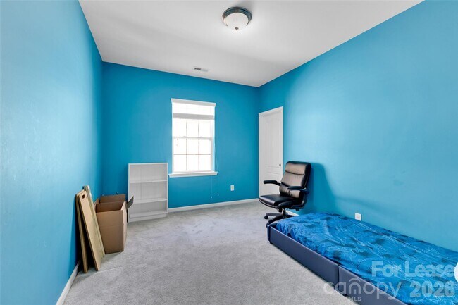 Building Photo - 9312 Ardrey Woods Dr