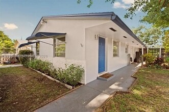 Building Photo - 5120 SW 26th Ave