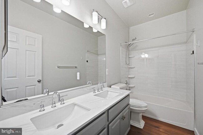 Building Photo - 24267 Purple Finch Dr
