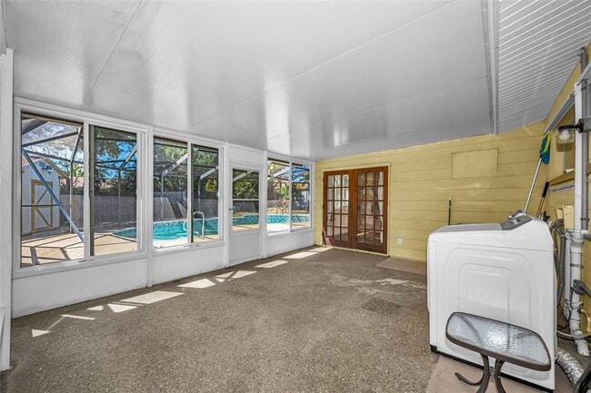 Building Photo - 11490 84th Ave