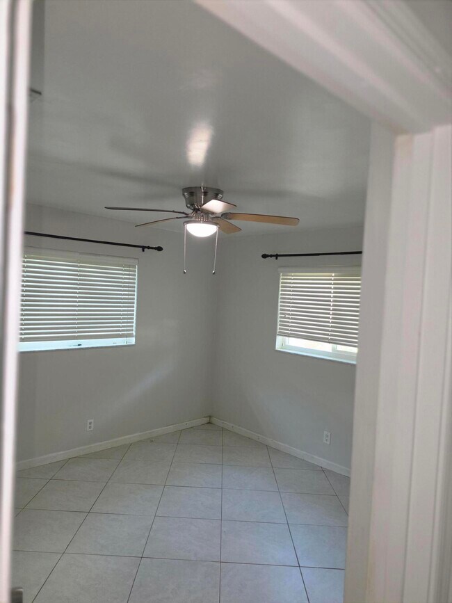 Building Photo - 4717 NW 58th St